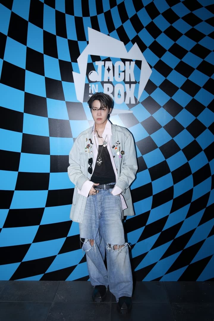J-HOPE BTS - Jack In The Box (Weverse Album), Multicolor N570
