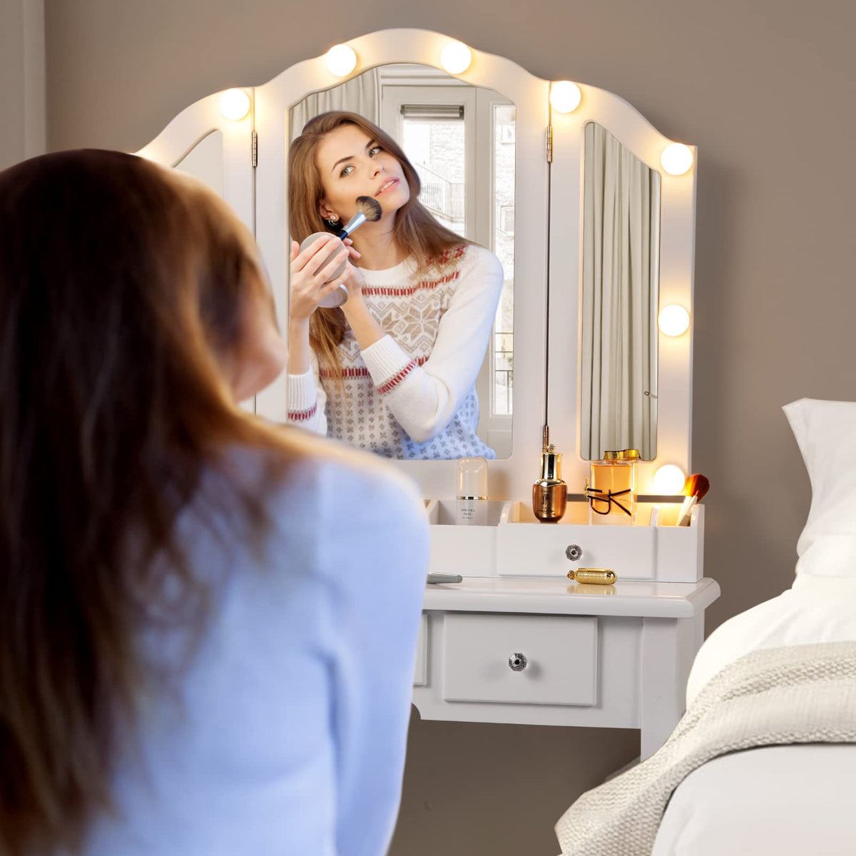 White Makeup Vanity Desk with Mirror and Chair M9788